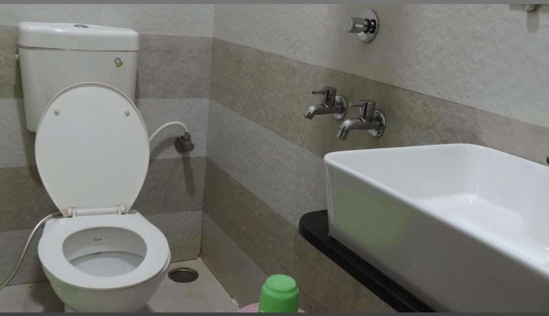 Hotel Paradise Stays Pachmarhī Dış mekan fotoğraf