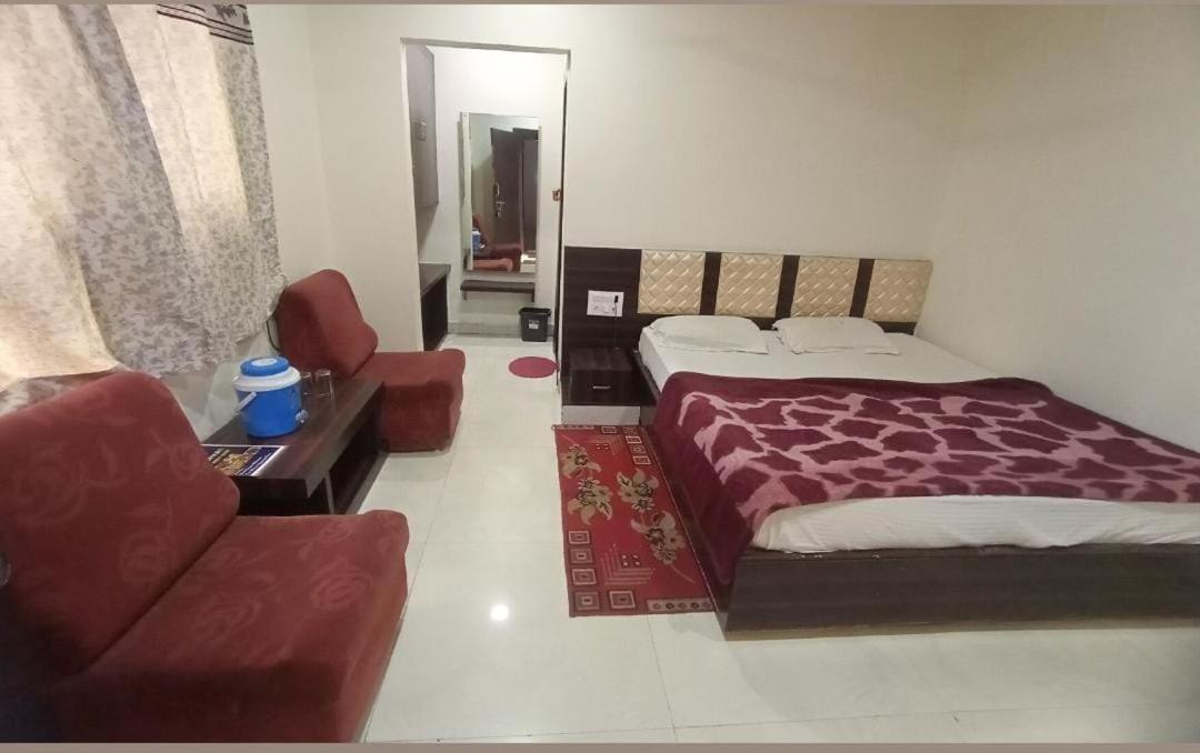 Hotel Paradise Stays Pachmarhī Dış mekan fotoğraf