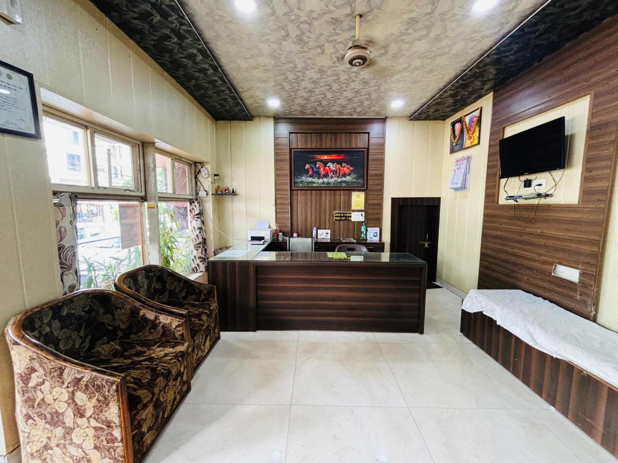 Hotel Paradise Stays Pachmarhī Dış mekan fotoğraf